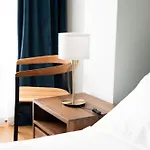 Club64 Bed & Breakfast 4*