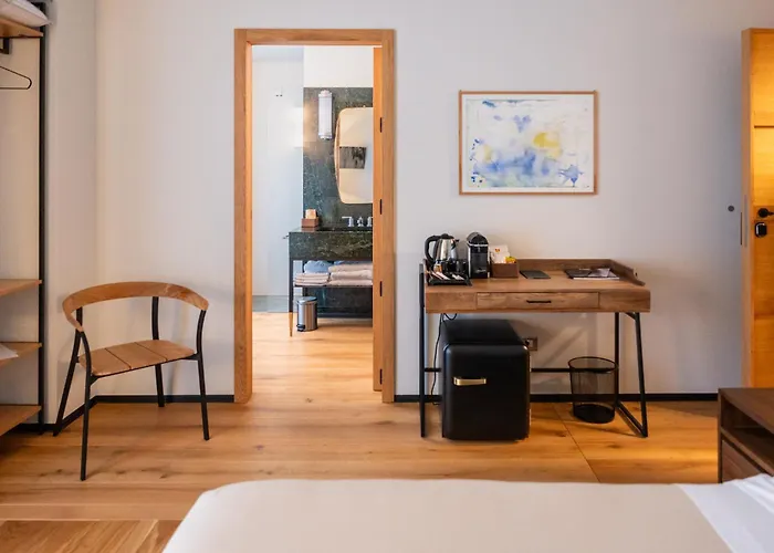 Club64 Oda ve Kahvaltı Andria